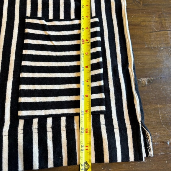 Madewell Boxy Tee Pull Over Top Black White Front Pockets XS Coastal Cotton - Picture 2 of 6